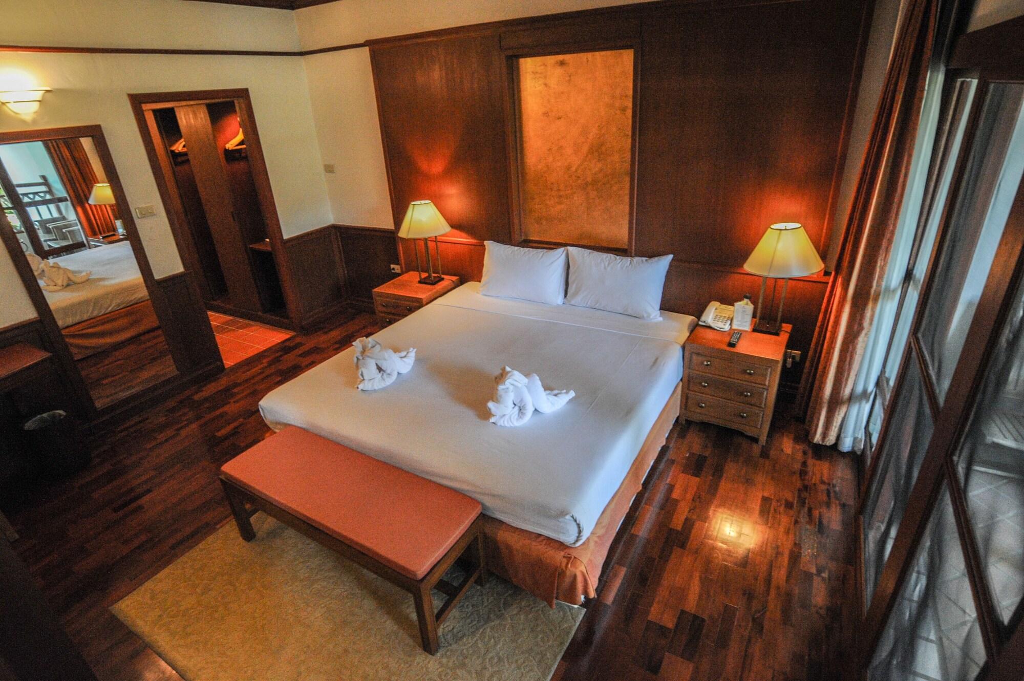 Suan Bua Hotel & Resort Ban Pong  Extérieur photo