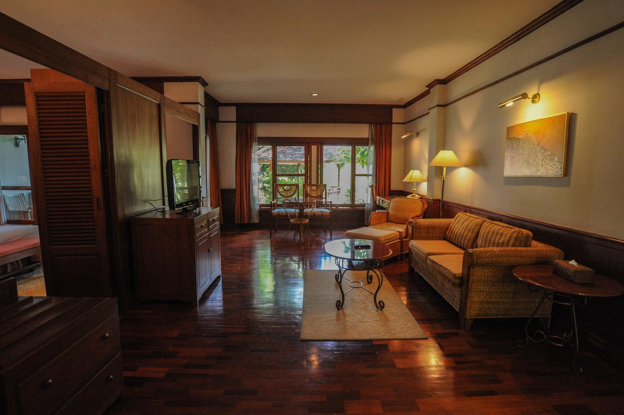 Suan Bua Hotel & Resort Ban Pong  Extérieur photo